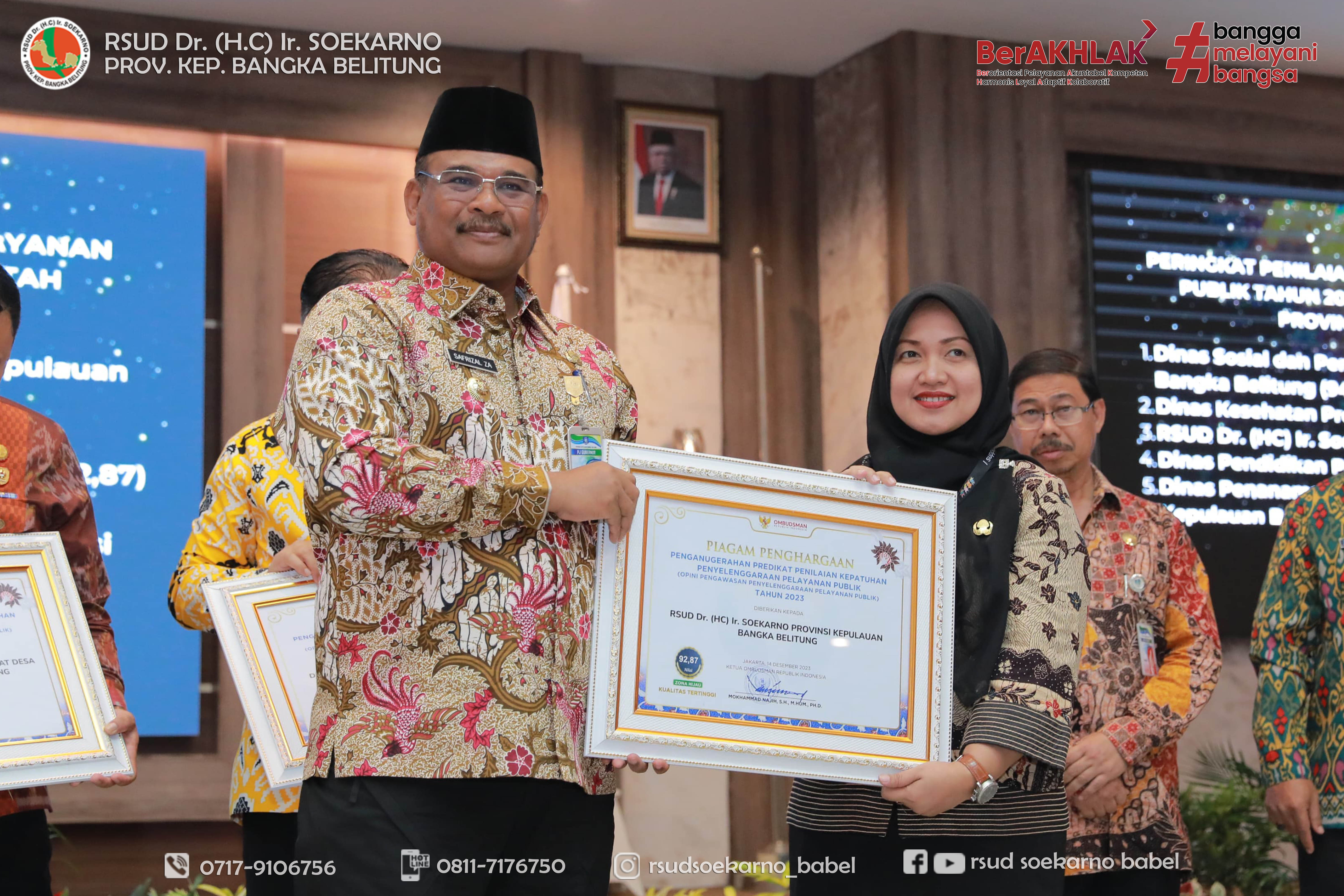 RSUD Soekarno Babel Terima Sertifikat Penganugerahan Predikat Penilaian Kepatuhan Penyelengaraan Pelayanan Publik 